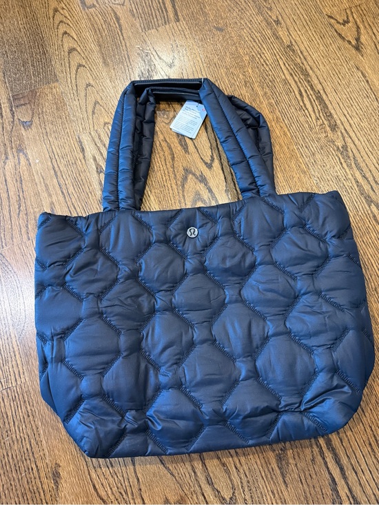 lululemon athletica Handbags - lululemon athletica Guilty Pleasures Black Quilted Puffer Tote